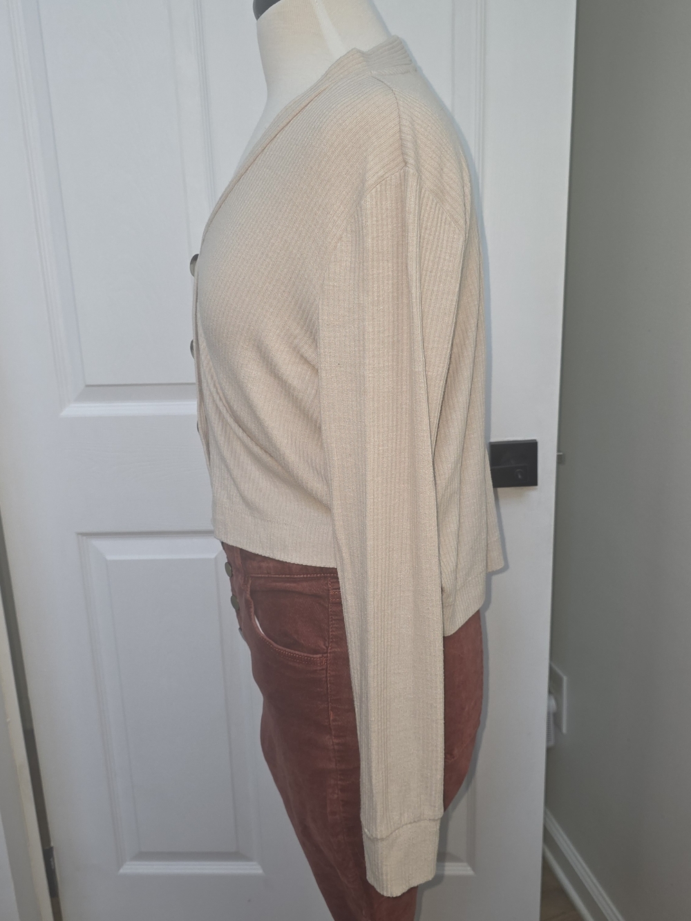 LOFT Cream Ribbed Button-Front Cardigan - Picture 4 of 10